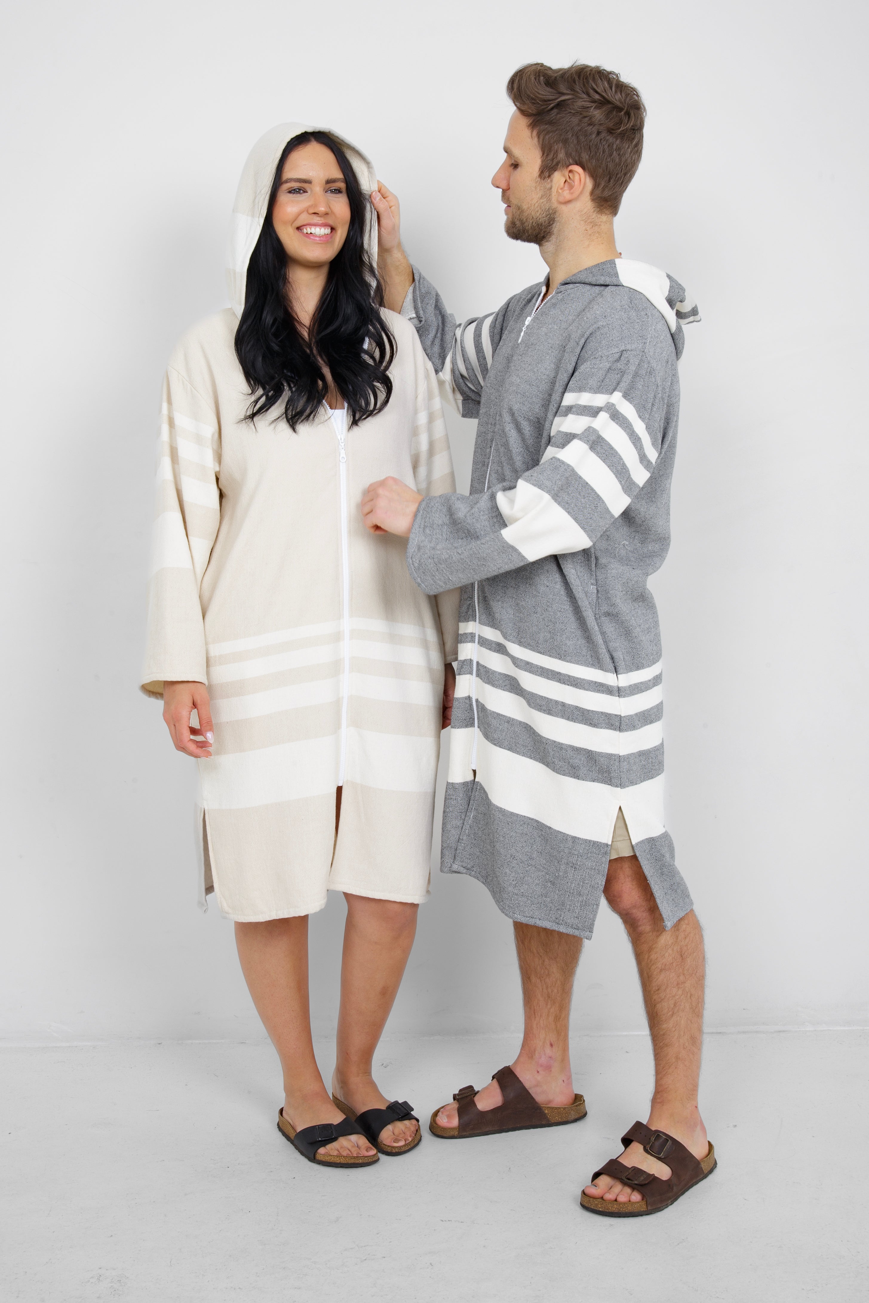 Gale_Poncho_-_Grey_Beige_-