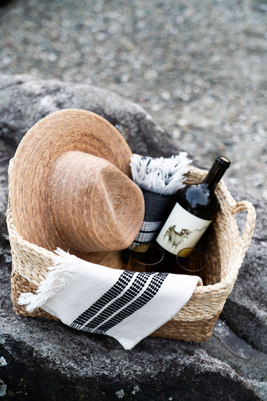 TOFINO TOWEL CO. ULTIMATE LOVING LOCAL GUIDE