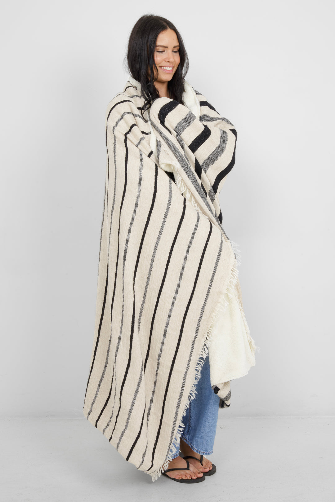 THE WINSLOW  | Striped Linen Blend – Fleece Throw