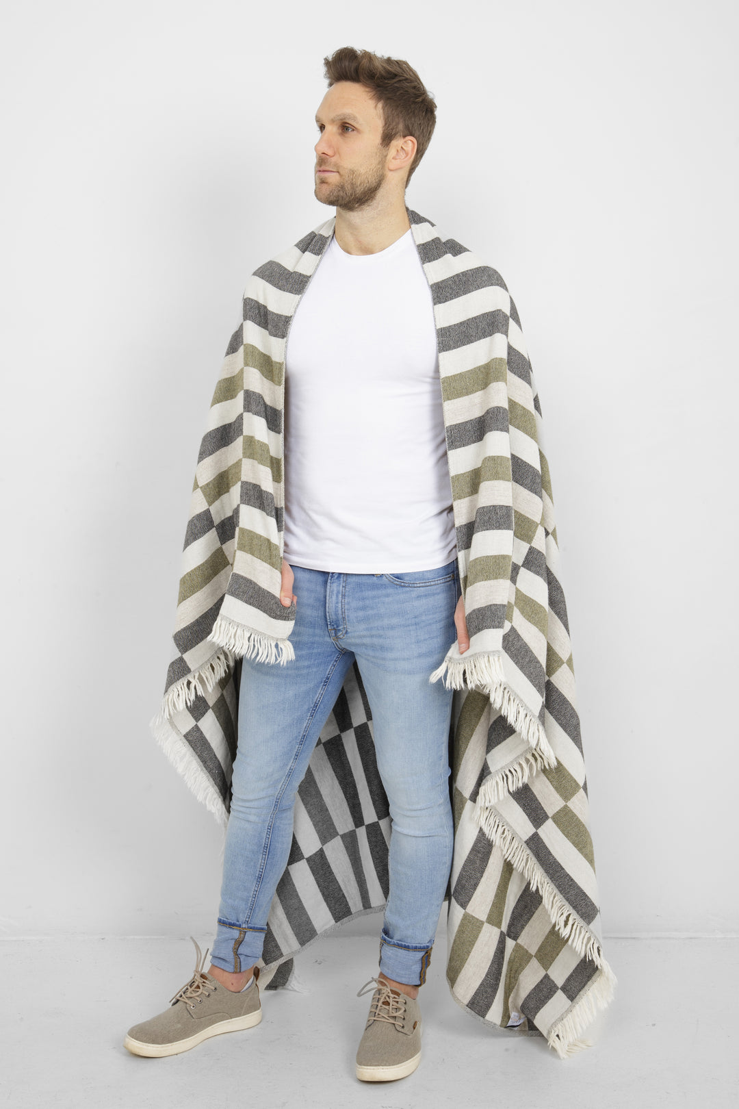 THE LAZLO | Wool Blend Throw