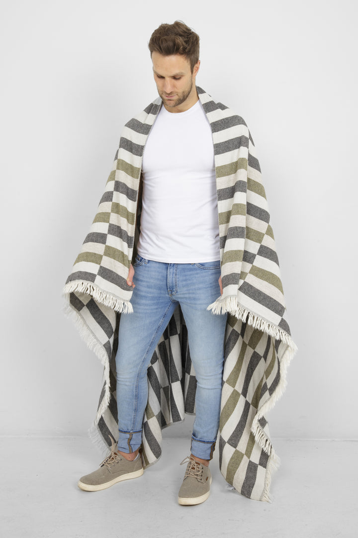 THE LAZLO | Wool Blend Throw
