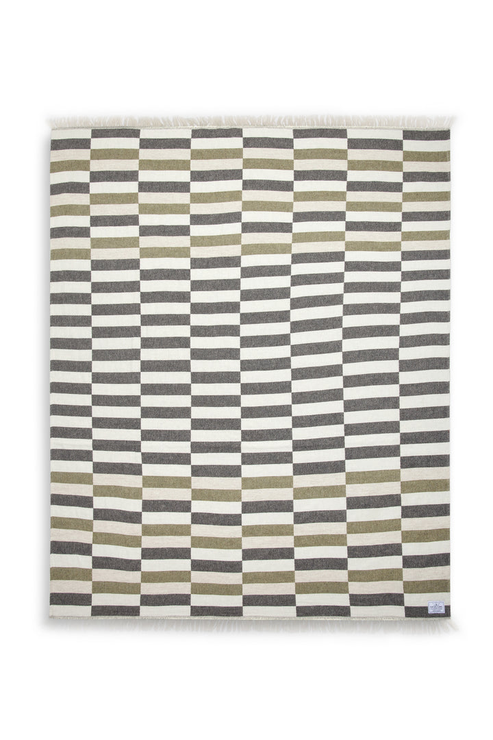 THE LAZLO | Wool Blend Throw