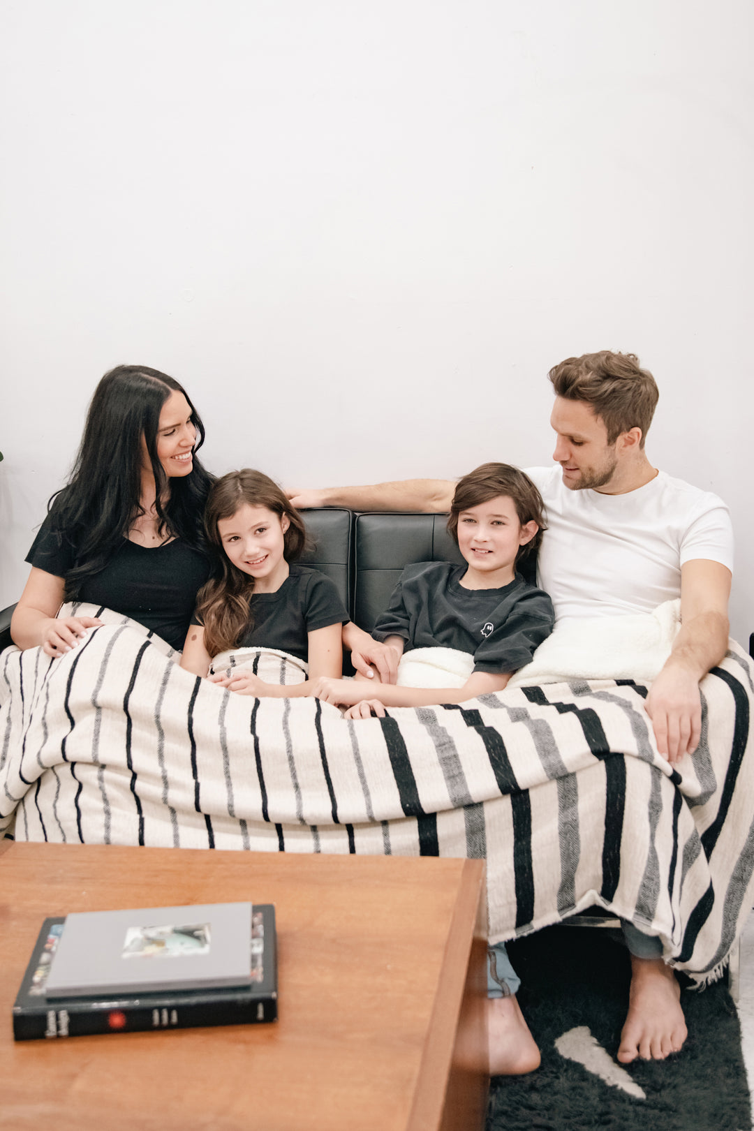 THE WINSLOW  | Striped Linen Blend – Fleece Throw