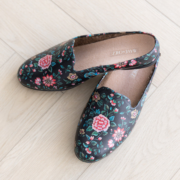 #color_black-floral