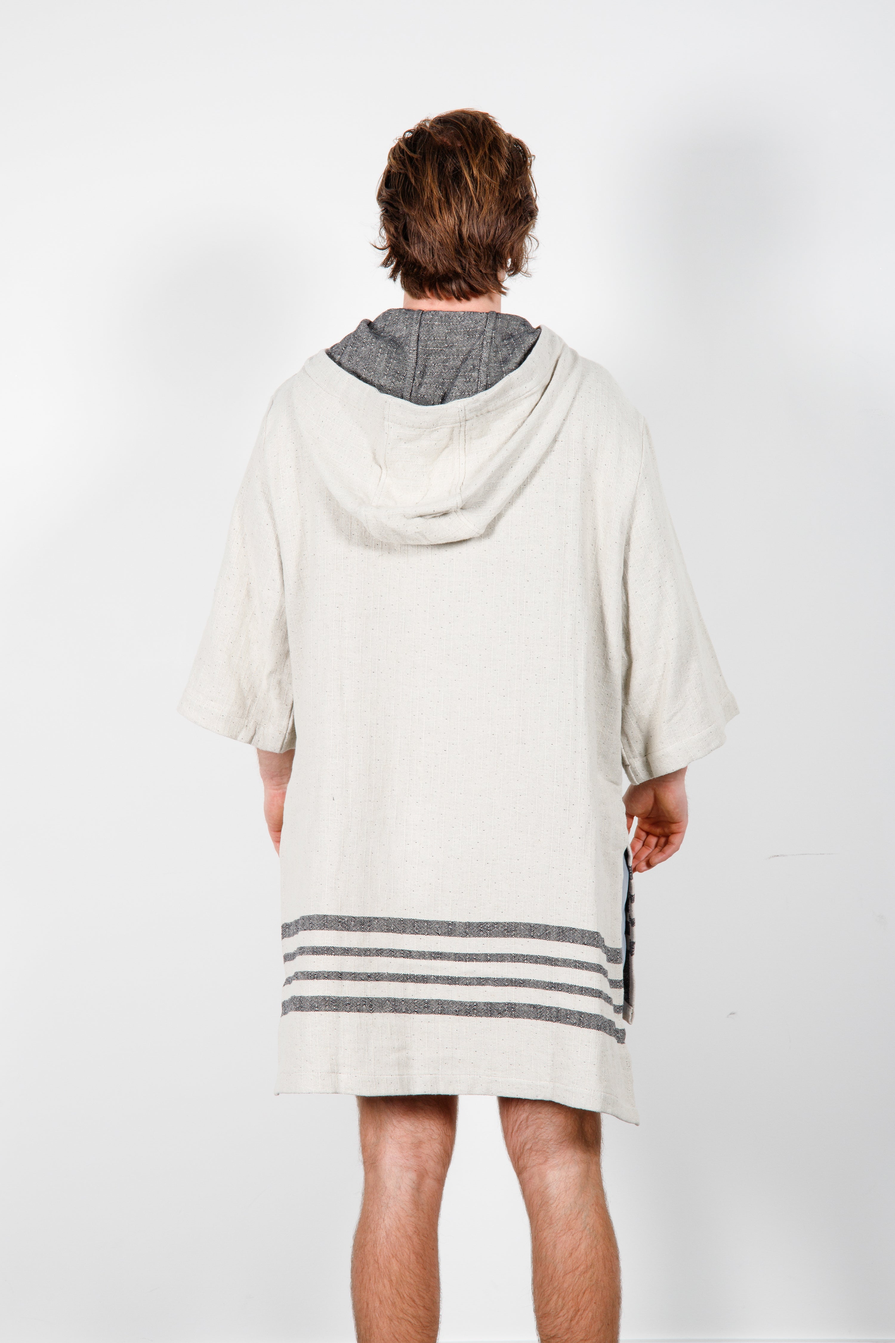 THE ECHO Linen Blend Zip Poncho – Tofino Towel Co.