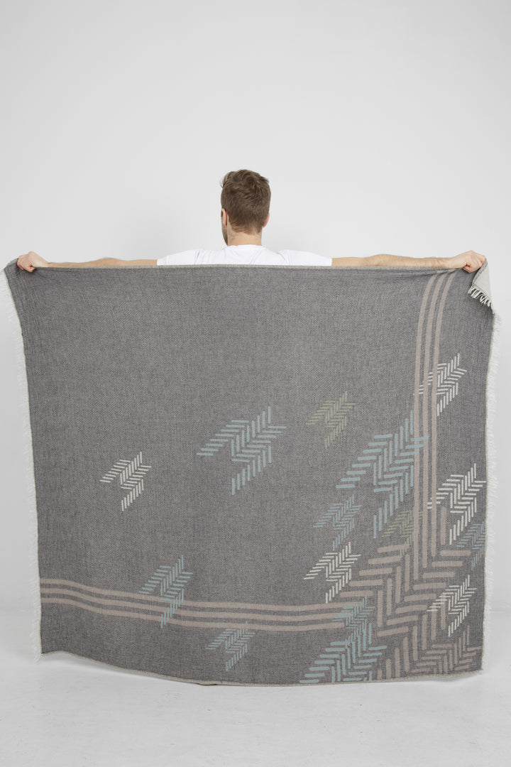 THE YEW | Muslin Throw
