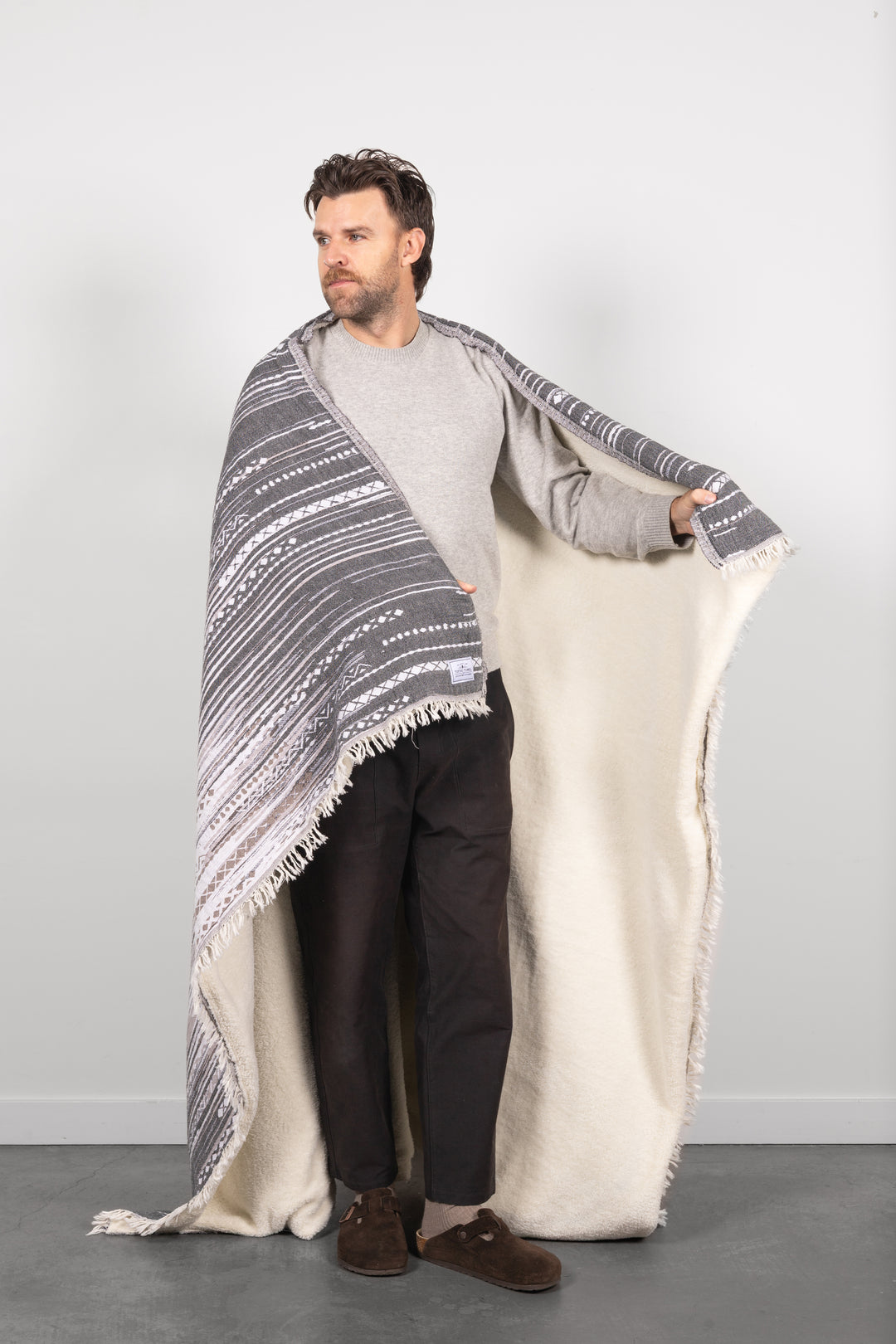 THE CHARA | Fleece Lined Throw