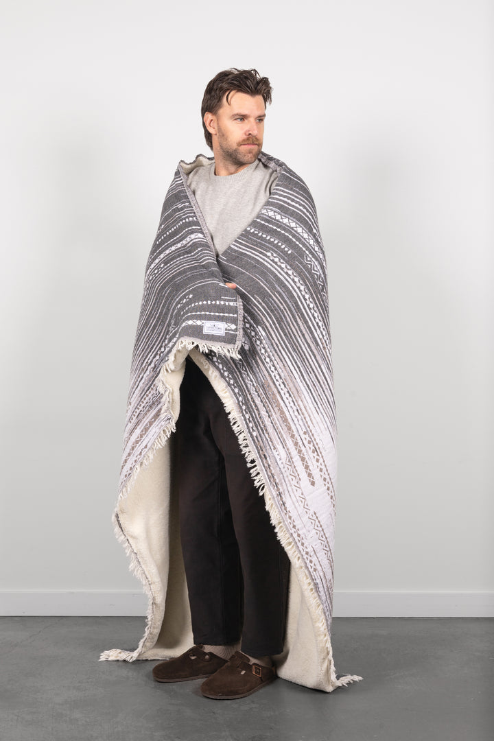 THE CHARA | Fleece Lined Throw