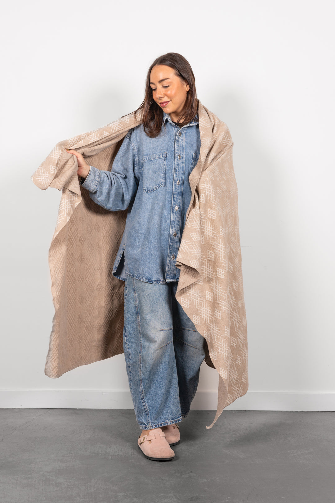 THE LENA | Chenielle Throw