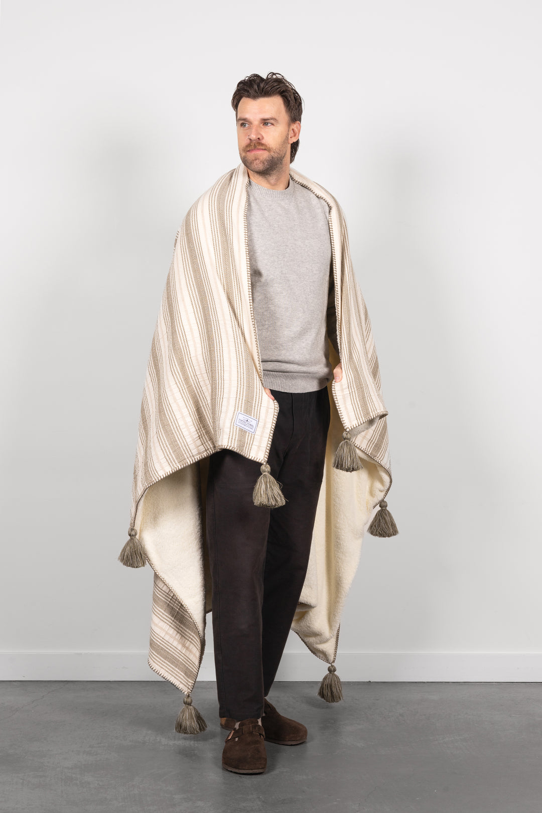 THE RIGGS | Fleece Lined Throw