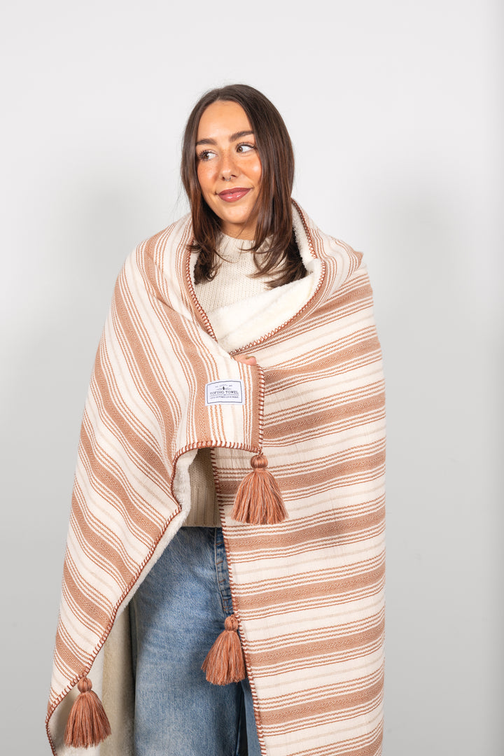 THE RIGGS | Fleece Lined Throw