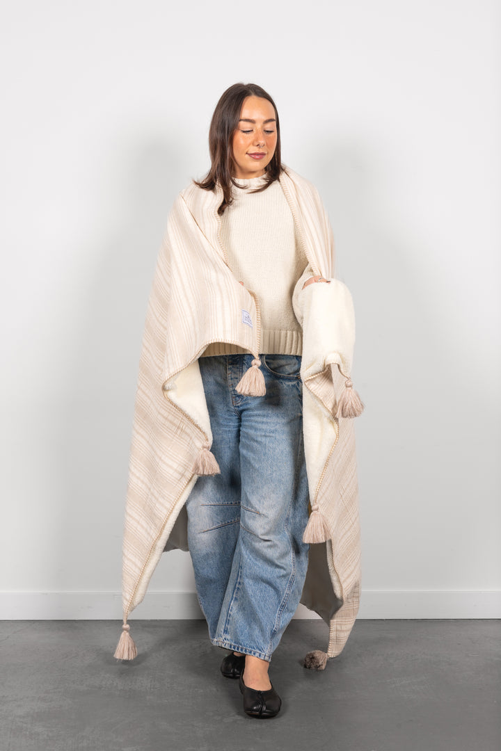 THE RIGGS | Fleece Lined Throw
