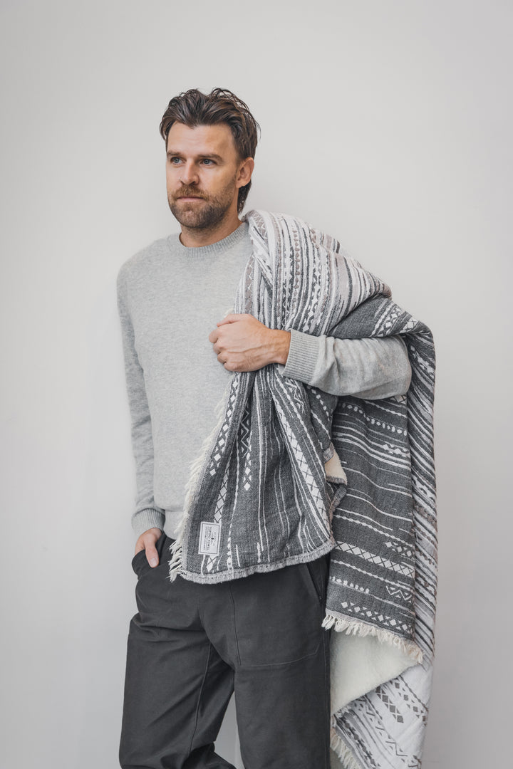 THE CHARA | Fleece Lined Throw