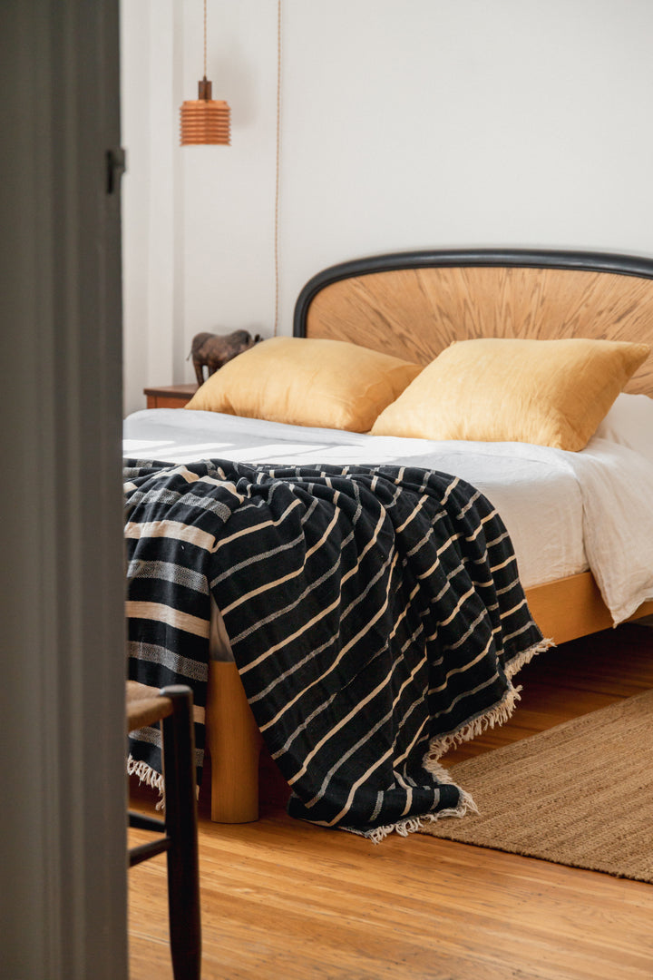 THE WINSLOW  | Striped Linen Blend – Fleece Throw
